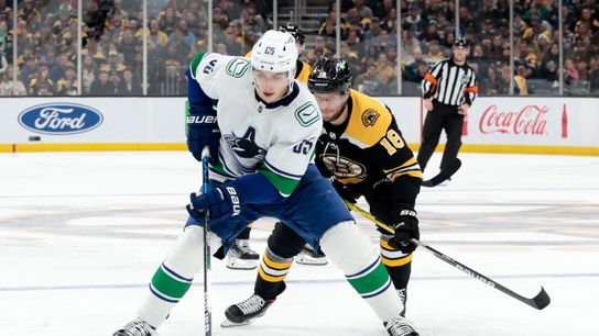 Final: Bruins 3, Canucks 1 -- Ullmark scores empty-netter, B's beat Canucks taken at BSJ Headquarters (Bruins)